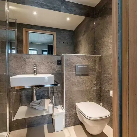 Chalet Agathe - Luxury Mountain Retreat Apartament *